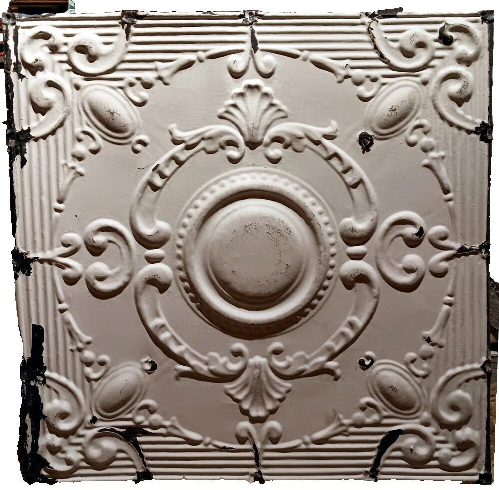 White Victorian Architectural & Garden Antiques