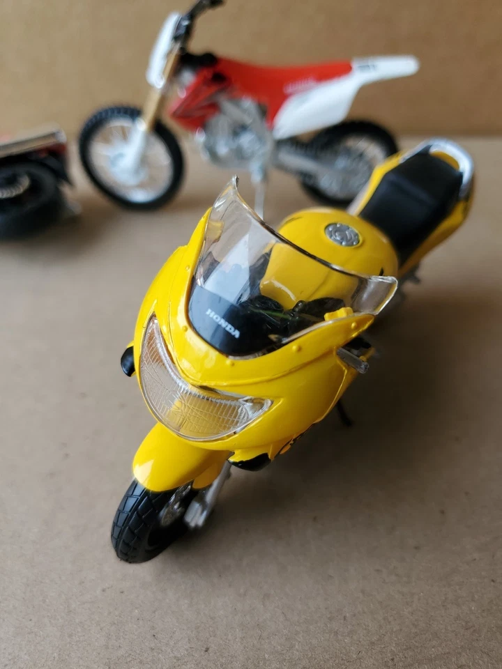 Lote de motocicletas diecast Maisto 1:18 Honda Kawasaki ZX-14 y Honda CBR moto deportiva Foto 4 de 4