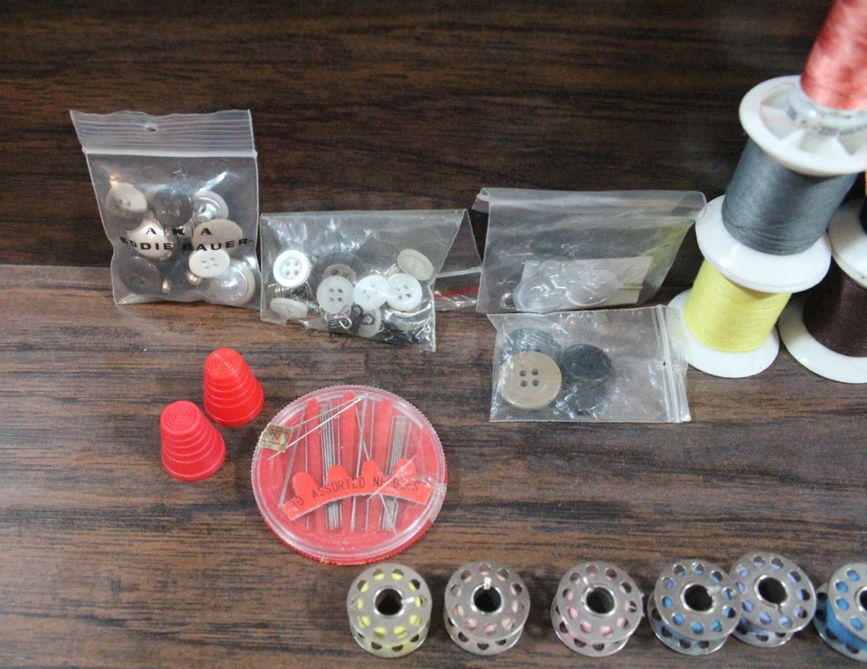 Large Lot Sewing Supplies Thread Bobbins Scissors Buttons Tools Misc Craft - Image 2 of 4