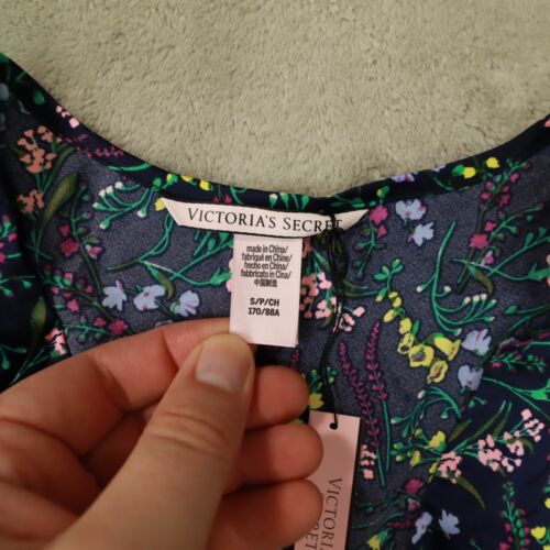 Victoria's Secret Navy Floral Print Satin Romper Tie Waist size Small NWT - Picture 2 of 11