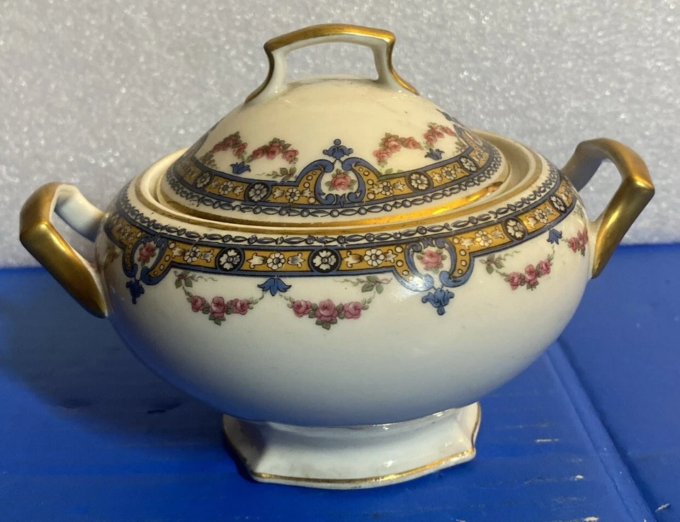 Винтажная сахарница и крышка LIMOGES Tresselmanes & Vogt Gold & White Scallop 6 дюймов x 4,5 дюйма x 4 дюйма - Изображение 3 из 4