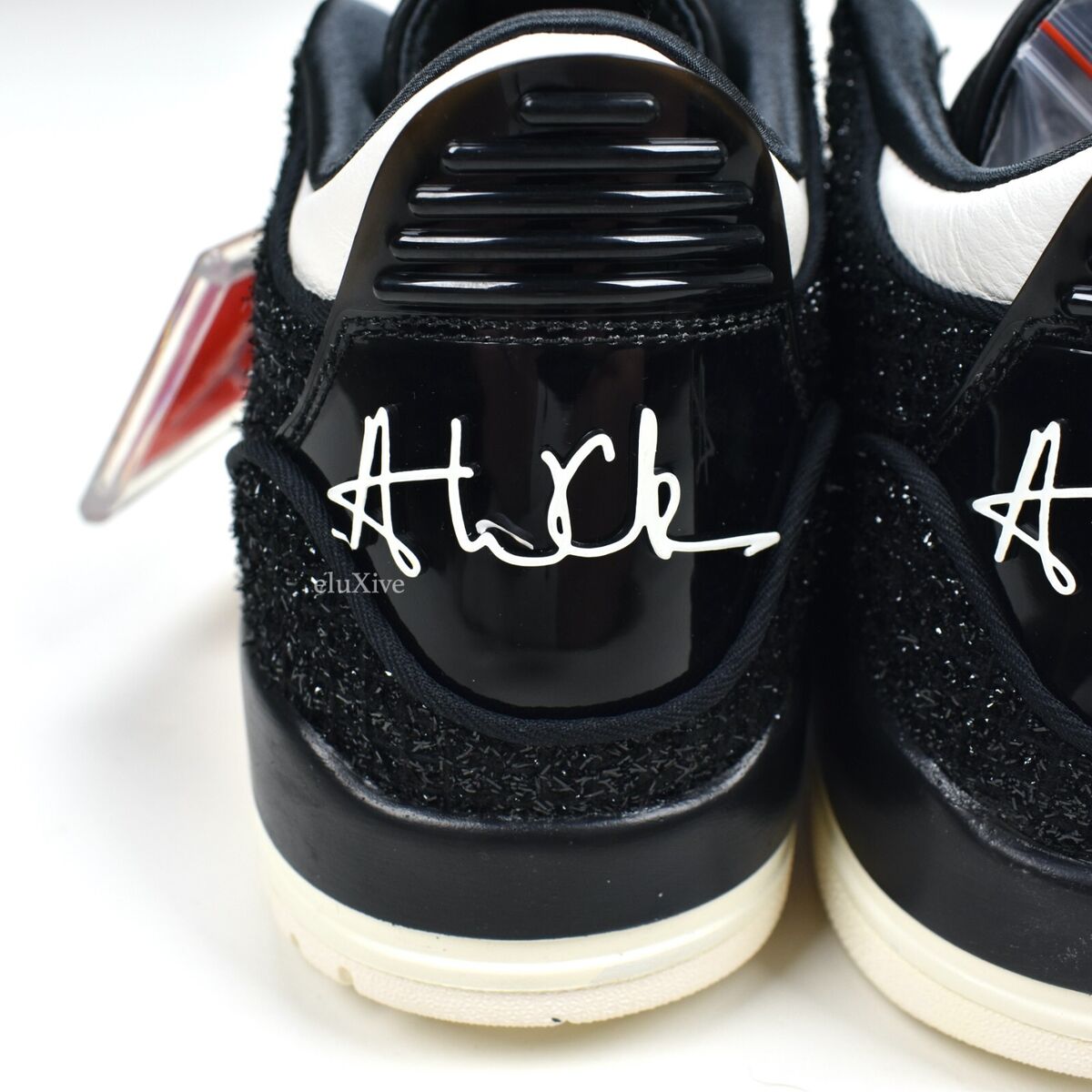 NWT Nike Vogue Air Jordan 3 RTR SE AWOK NRG Black Sneaker NWT Nike Vogue Air Jordan 3 RTR SE AWOK NRG Black Sneaker