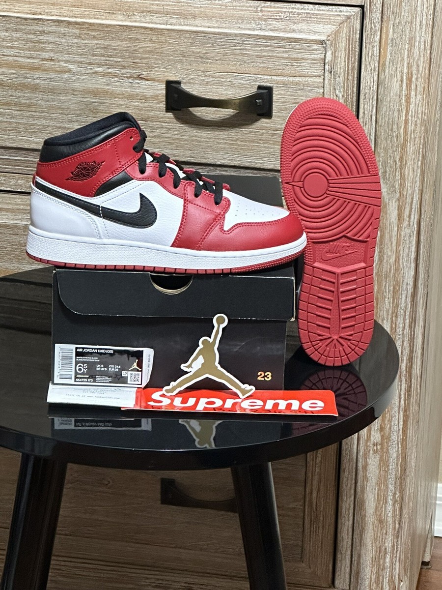 DS Brand New Air Jordan 1 Mid Chicago (2020) (GS) Sz-6.5Y 554725