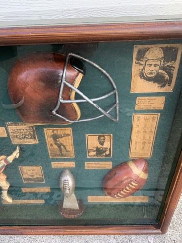 VINTAGE NFL FOOTBALL WOODEN SHADOWBOX BAUGH,MOTLEY,THORPE,HUTSON, NAGURSKI, RARE - 第 7/9 張圖片