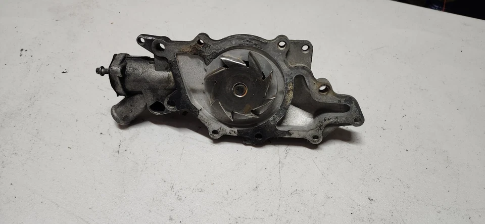 04-06 dodge sprinter 2.7l 柴油发动机 t1n firightliner 水泵 2500 3500 — 第 4/4 张图片