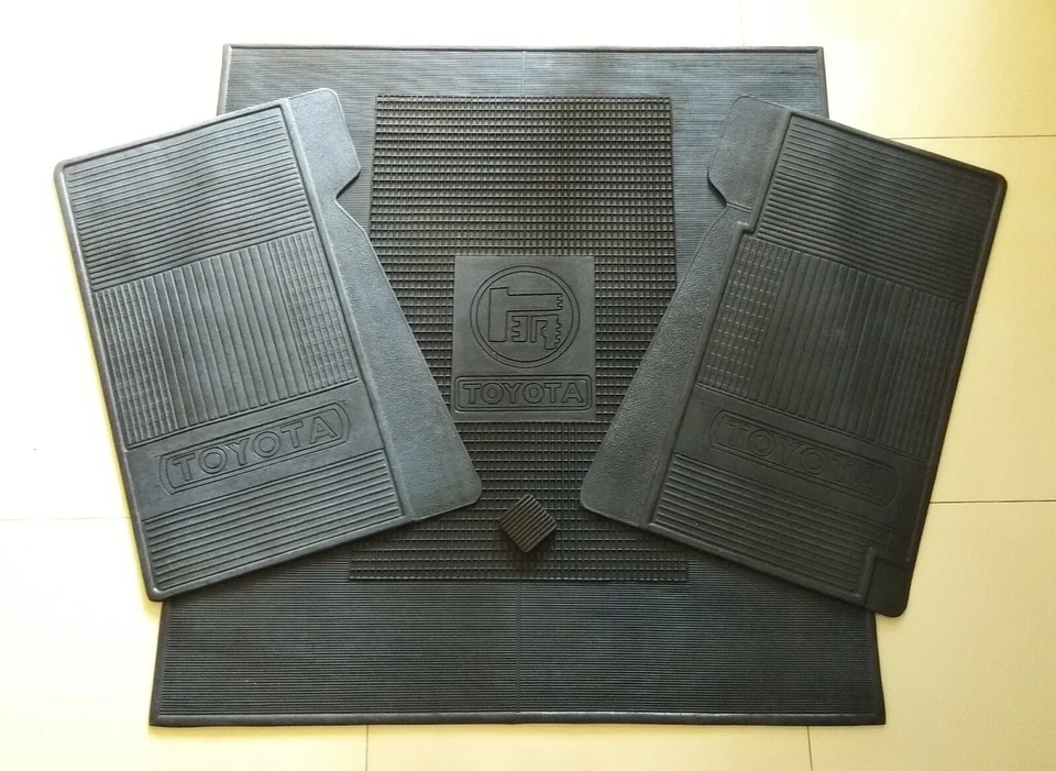 ALFOMBRA INTERIOR GOMA TOYOTA LAND CRUISER BJ40 FJ40 FJ45 Foto 2 de 4