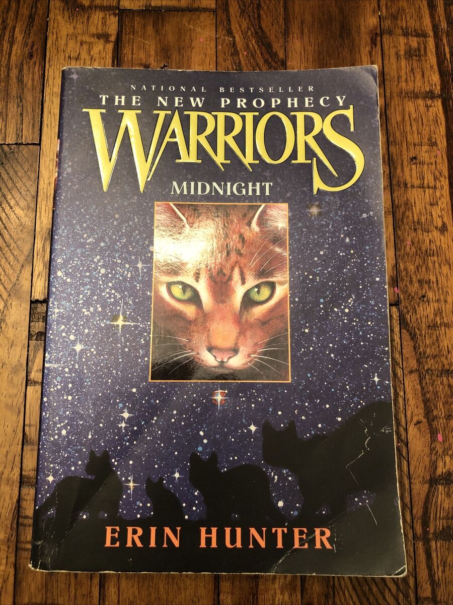 Midnight by Erin Hunter, Paperback