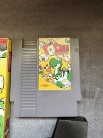 Sistema de entretenimiento Yoshi NES Nintendo completo en caja CIB Mario