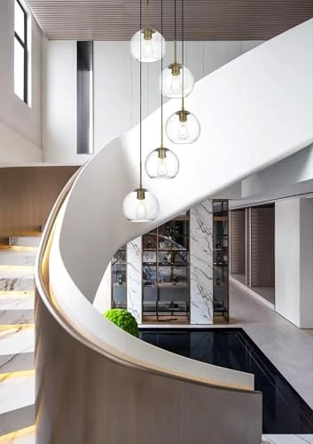 Living District Baxter 5 Light Metal Pendant in Black and Clear Finish - Picture 2 of 3