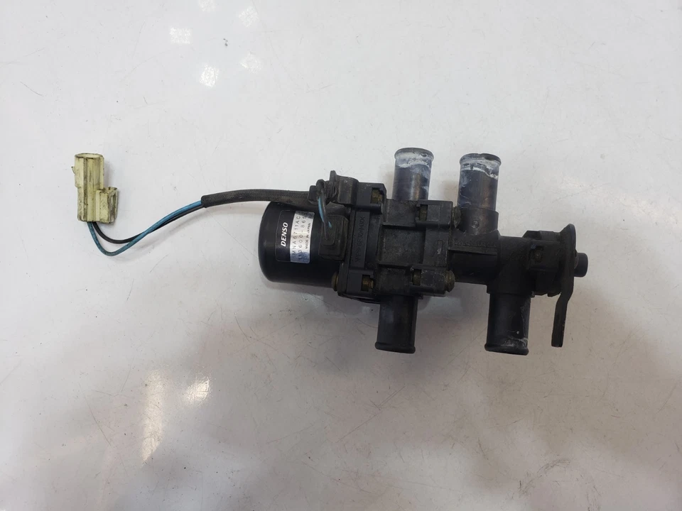 ✅ 1997-2006 OEM Jaguar XK8 XKR AC Heater Water Control Valve - Image 4 of 4