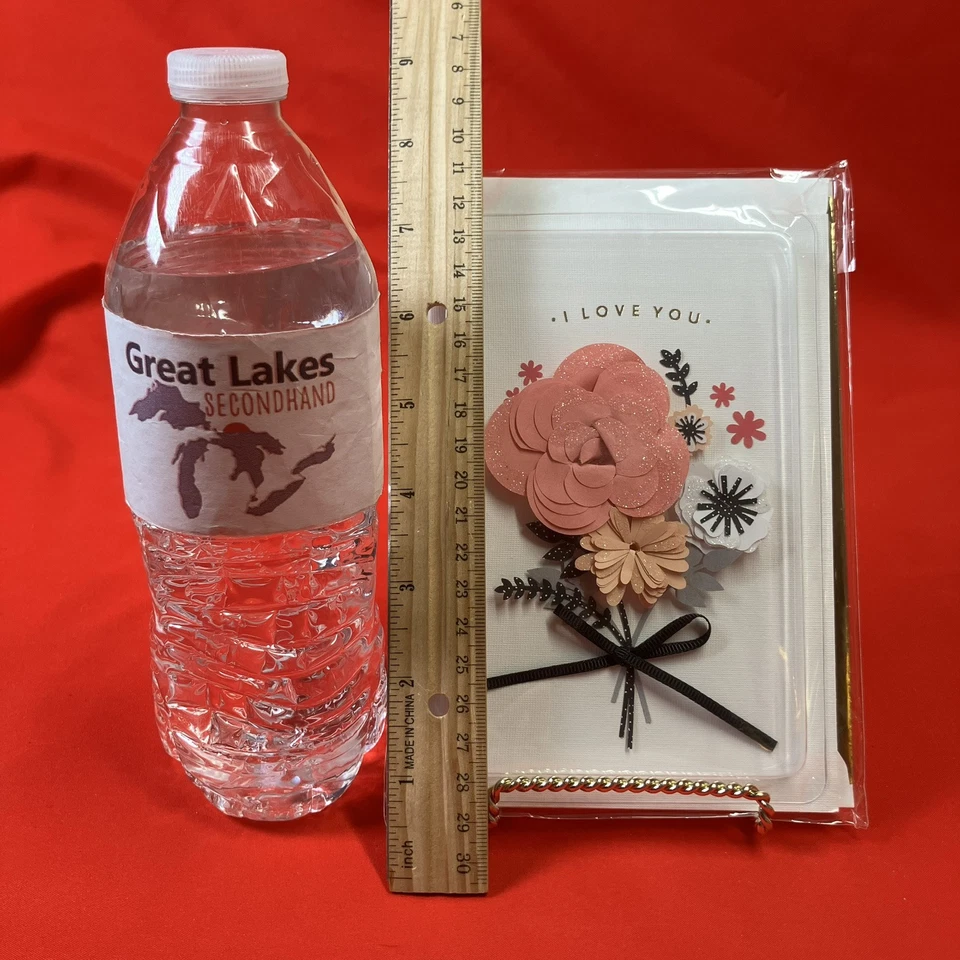 Hallmark Signature Valentine’s Day 3D Card / Env. / Flower Bouquet Love / Wife - Image 2 of 4