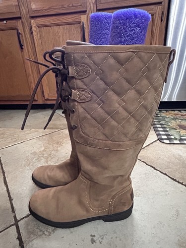 UGG WOMEN ELSA DECO QUILT CHESTNUT WATER PROOF BOOT US 10/ EU 41/ UK 8.5 - Picture 1 of 11