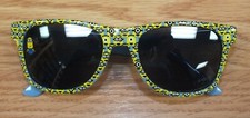 Universal Blue  Yellow Minion Despicable Me Kid's Play Sunglasses  READ 