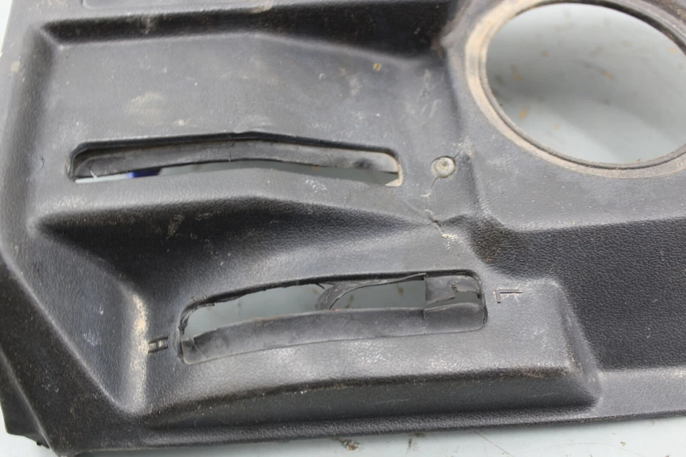 Suzuki Quadrunner 250 1990 2x4 medidor inferior tablero panel moldura odómetro A392 Foto 4 de 4