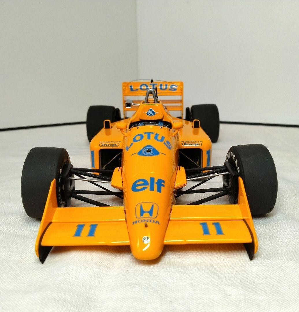 AUTOart Signature 1/18 TEAM LOTUS TYPE 99T JAPANESE GP 1987 Car
