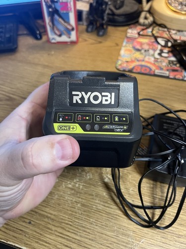 New Ryobi Battery Charger P118B ONE+ 18V Li-Ion Genuine - Picture 2 of 8