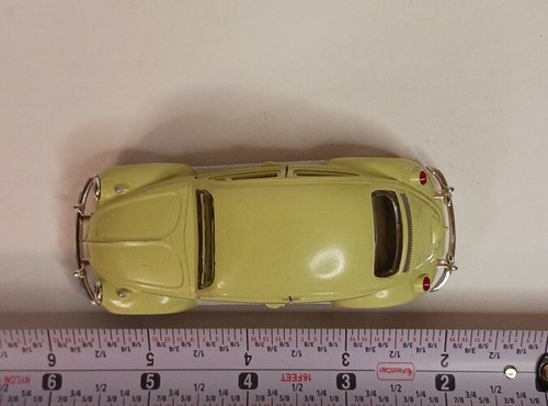 Hongwell Volkswagon VW Beetle Diecast 1:43 Scale Green Sallon Series Vintage - Picture 10 of 13