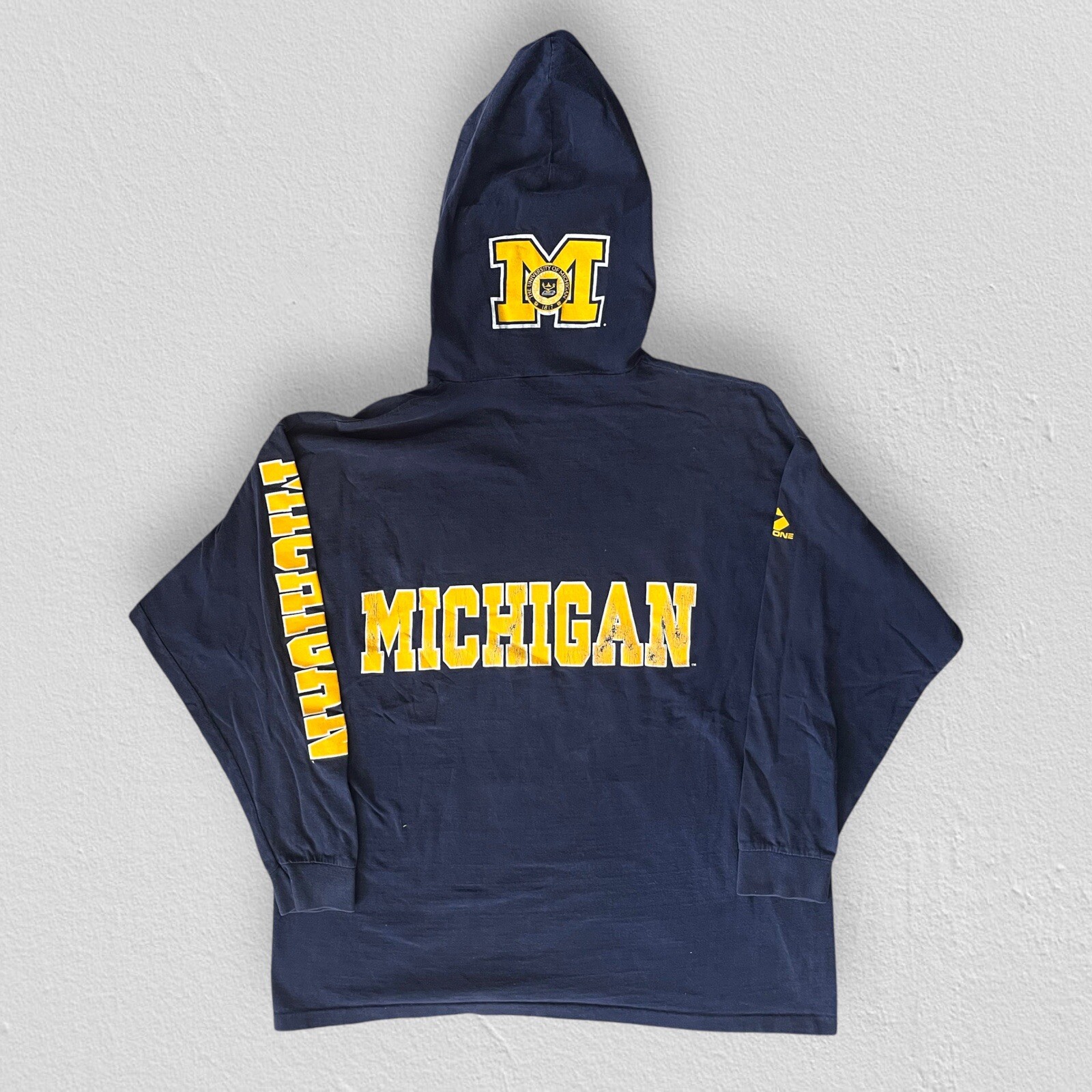 Vintage 90’s Apex One Varsity Michigan University Wolverines Hoodie Size Large