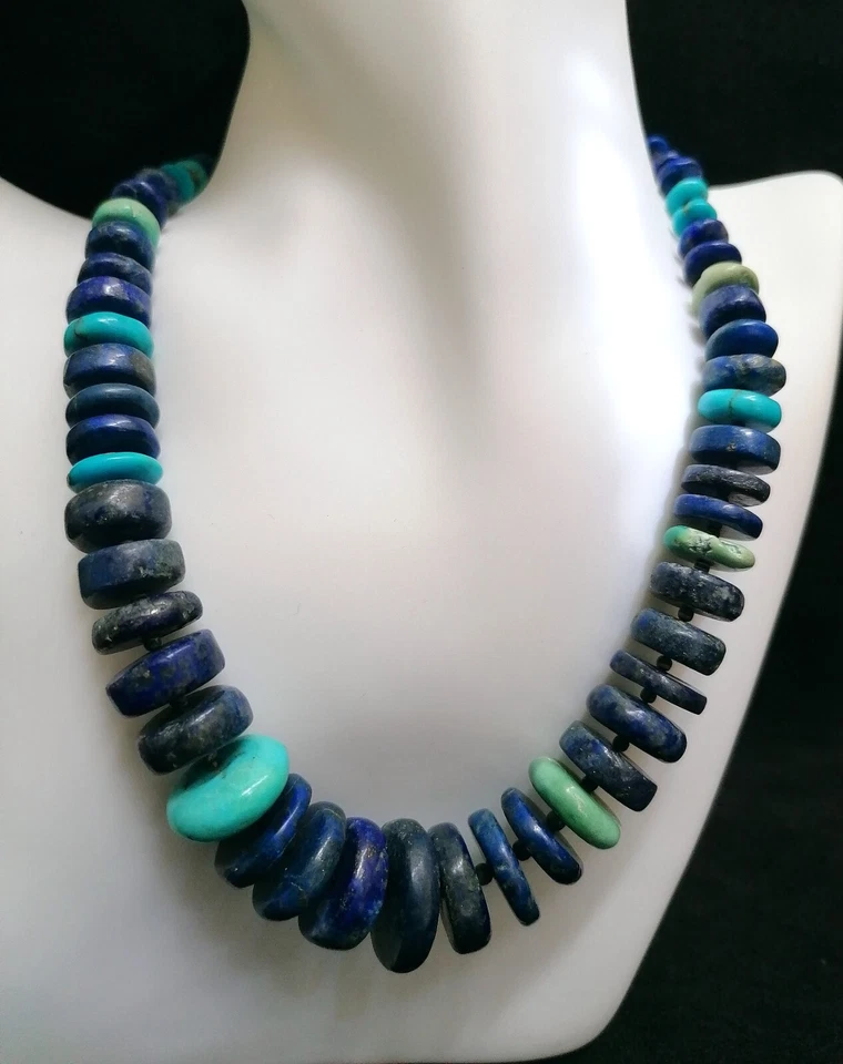 BELLISSIMA ANTICA COLLANA ETNICA A RONDELLE IN LAPISLAZZULO E TURCHESI. - Immagine 2 di 4