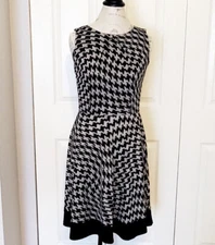 AB Studio Black & White Knee Length Flattered Dress Women Size M