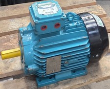 BROOK CROMPTON 3KW 4 POLE 1460 RPM 3 PH 50HZ 100L FRAME B3 FOOT MOUNTED  IE3