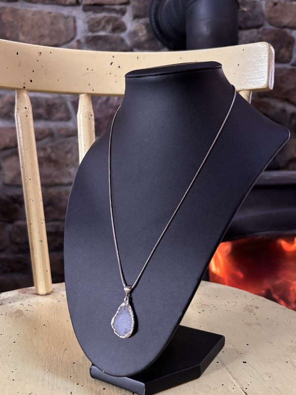 Sterling silver snake 18 chain with teardrop druzy pendant, sparkly, stamped 925