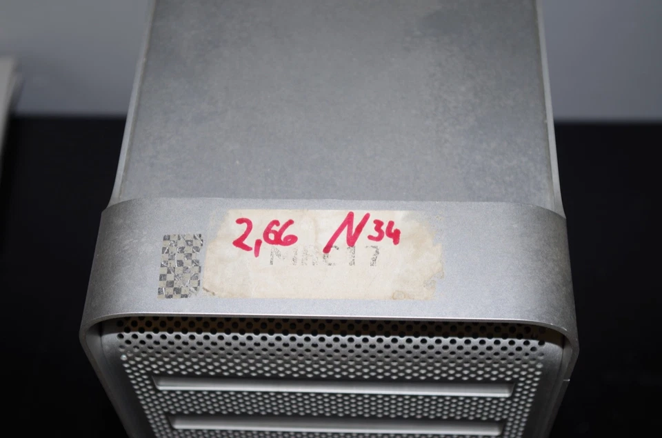 Apple Mac Pro (A1186), 8 GB RAM, 2 x 2,66 GHz Dual-Core Intel Xeon - Bild 2 von 4