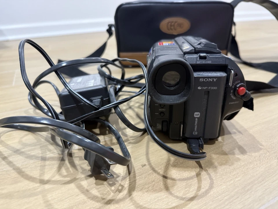 Камкордер аналоговый Sony CCD-TR416 Video 8 Handycam с ночной съемкой - протестирован (с сумкой) - Изображение 3 из 4