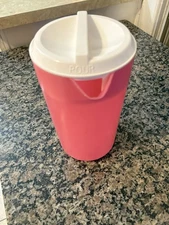 Vintage Pink 2 1/4 Quart Pitcher w/Lid Made In California