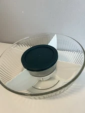 Pyrex Portables 7404-S 4.5qt Round Fluted Bowl with Smaller bowl & Divider