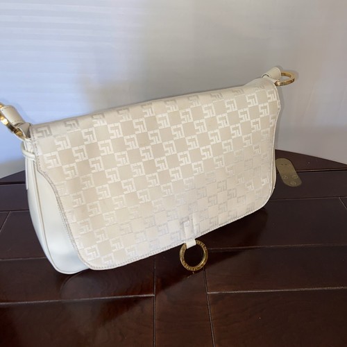 Vintage St John Shoulder Bag Made In Italy Cream Color With Adjustable Strap - Picture 8 of 10