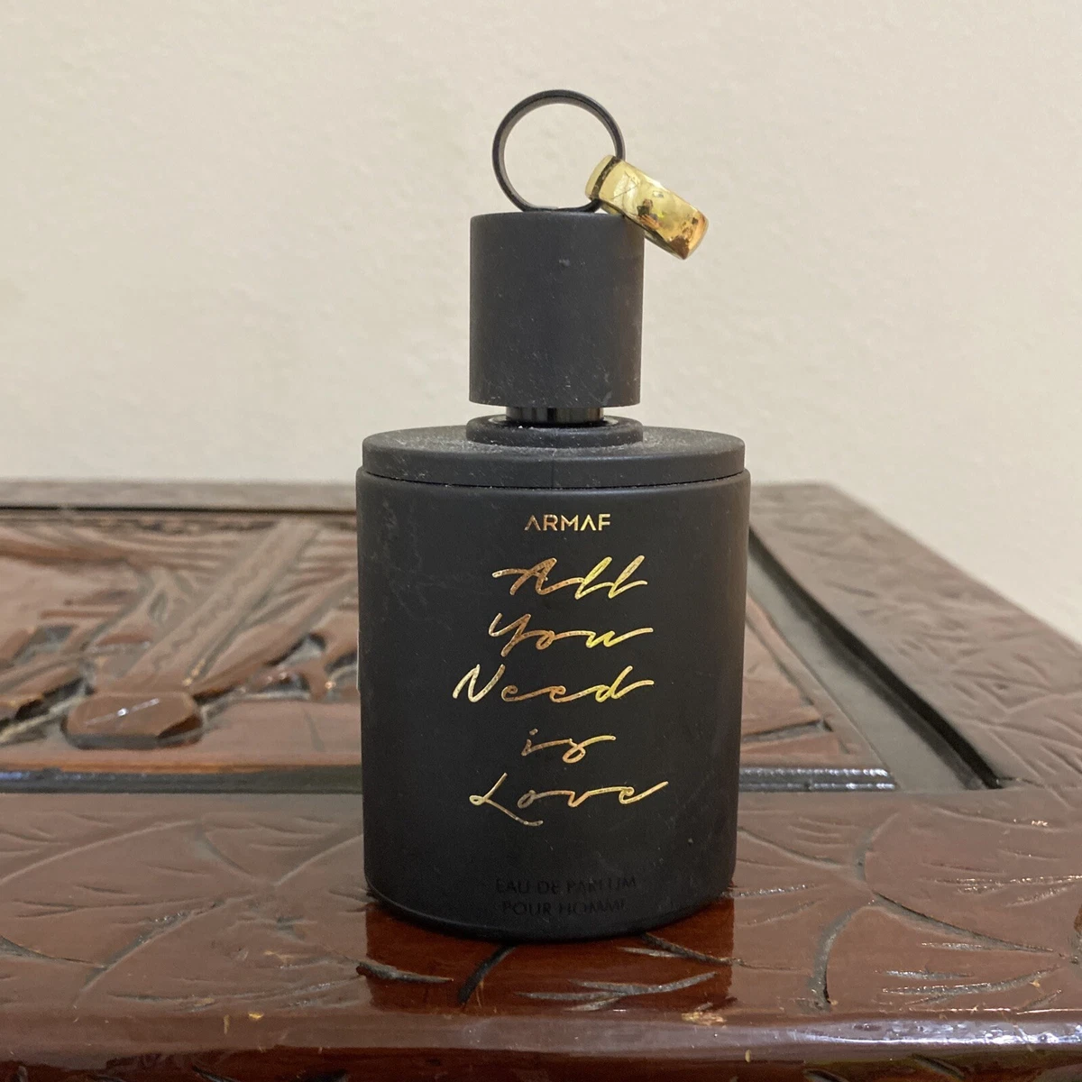 All you need online is love perfume