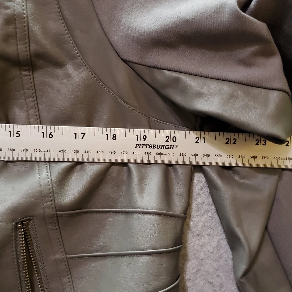 Torrid Women Jacket 2 Gray Biker Faux Leather Pockets Full Zip Long Sleeve - Image 4 of 4