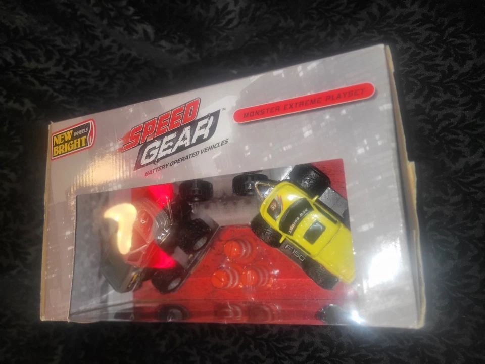 New Bright Monster Extreme Playset 4X4 3 Trucks Chevy Silverado Ford F-150 + - Image 3 of 4