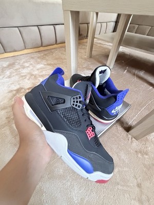Sneaker Air Jordan 4 Retro. 45