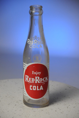 RED ROCK COLA SODA BOTTLE 7 OZ. Rock Bottling Flint MI