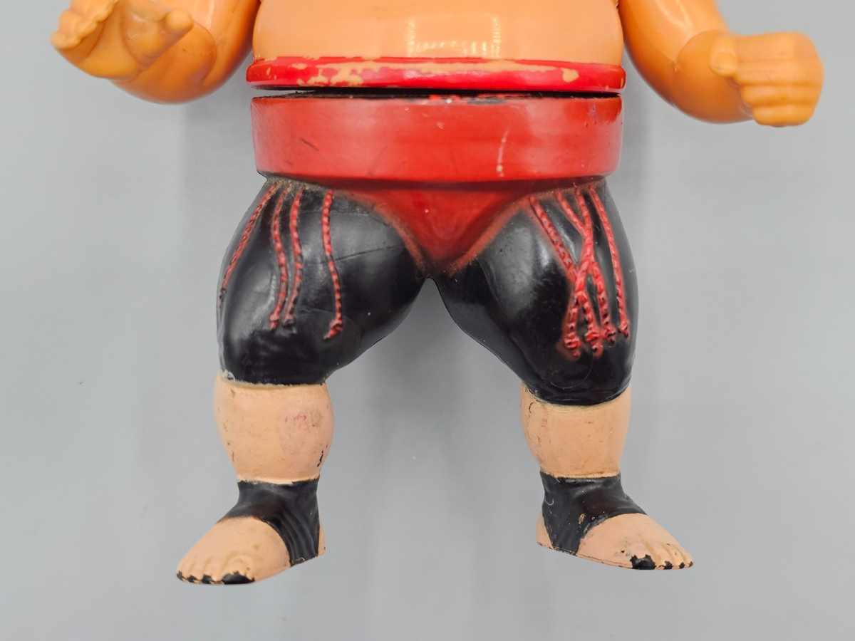 WWE WWF Funskool India Yokozuna Vintage Hasbro Wrestling Action