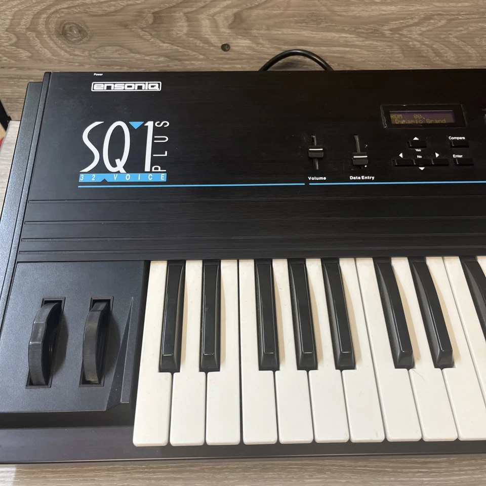 ENSONIQ SQ-1 Plus TransWave 32 Voice Music Studio Synthesizer - Vintage USA 1991 - Image 2 of 4