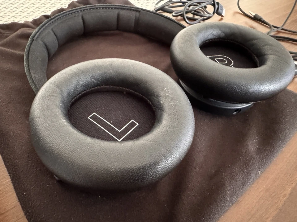 Bang & Olufsen Beoplay H9 3rd Gen Active Noise Cancelling Bluetooth Headphones - image 4 of 4
