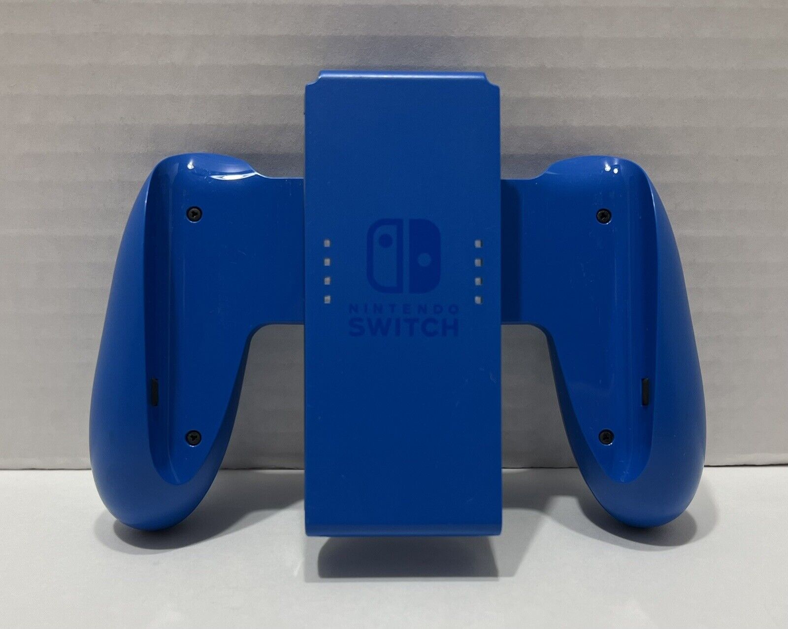 Joy-Con Grip - REFURBISHED