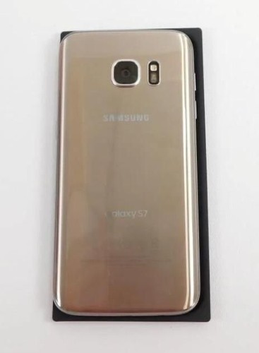 Samsung Galaxy S7 - 32 GB - Gold (Sprint) - Picture 2 of 3