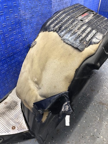 2006-2018 ASTON MARTIN VANTAGE REAR RIGHT INNER FENDER LINER OEM 2007 2008 2009 - Picture 17 of 18