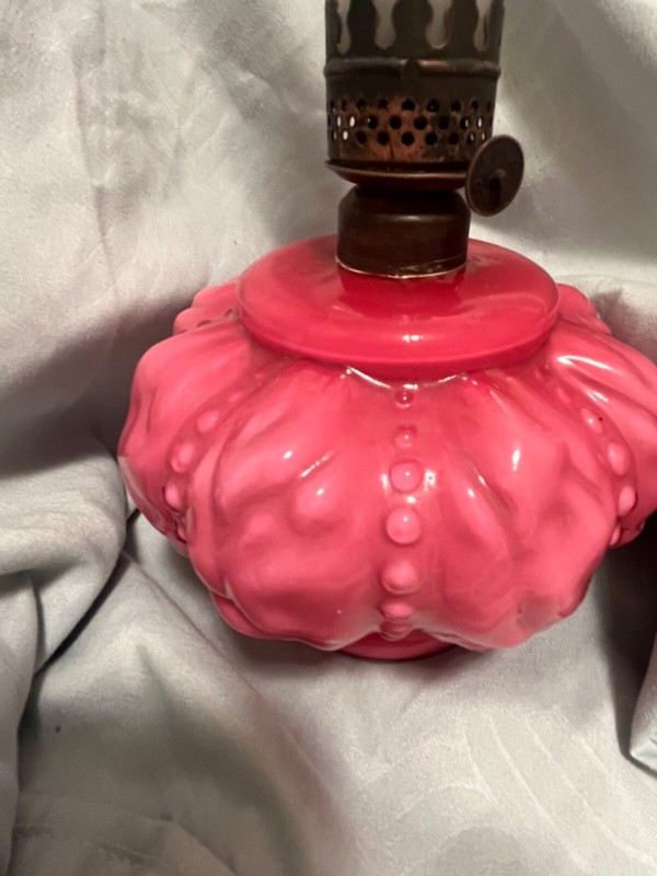 Glass pedestal oil lamp