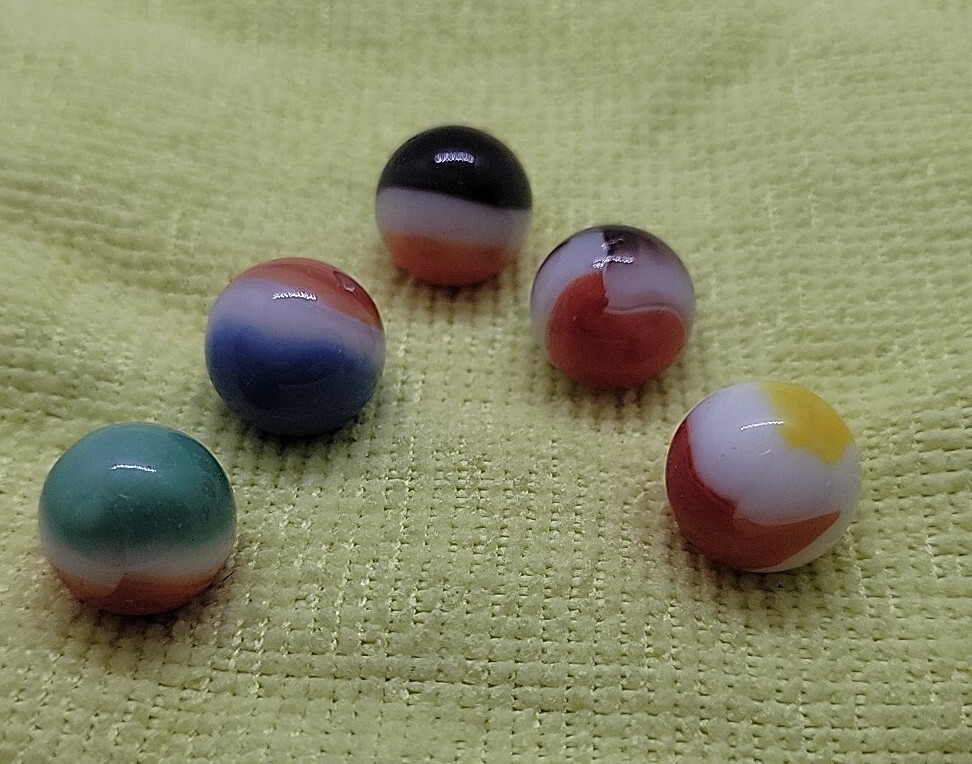 画材 Red Marble Genuine A87•1~Vintage Vitro All Reds 19/32