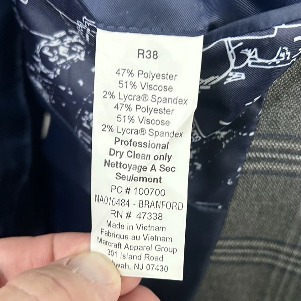 Nautica 38R Sport Coat Gray Blue Plaid Two Button Double Vented Poly Blend - Image 4 of 4