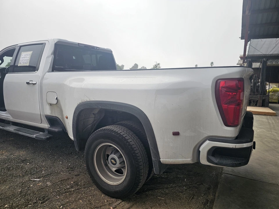 2019-2025 Chevrolet Silverado 2500 3500 HD 8' Long Truck Bed - Image 2 of 4