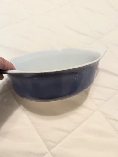 Vintage PYREX 043 Blue Cassarole Dish no lid 1.5 quart USA