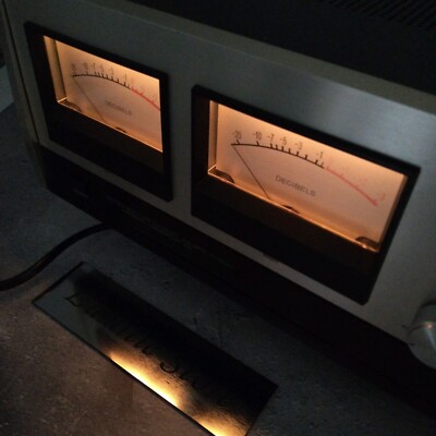 ACCUPHASE P-300 Stereo Power Amplifier Vintage Japan P300 Silver