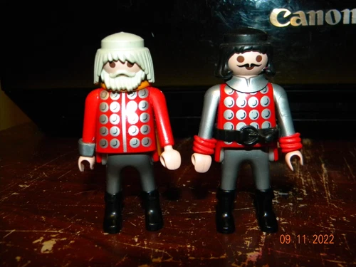 VTG PLAYMOBIL 1993 Geobra 2 Knight KING Guard FiguRE