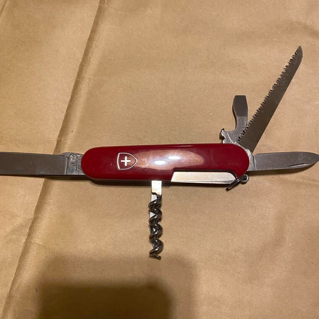 VICTORINOX Marlboro Adventure Team Limited Multi Tool Champ VICTORINOX Marlboro Adventure Team Limited Multi Tool Champ
